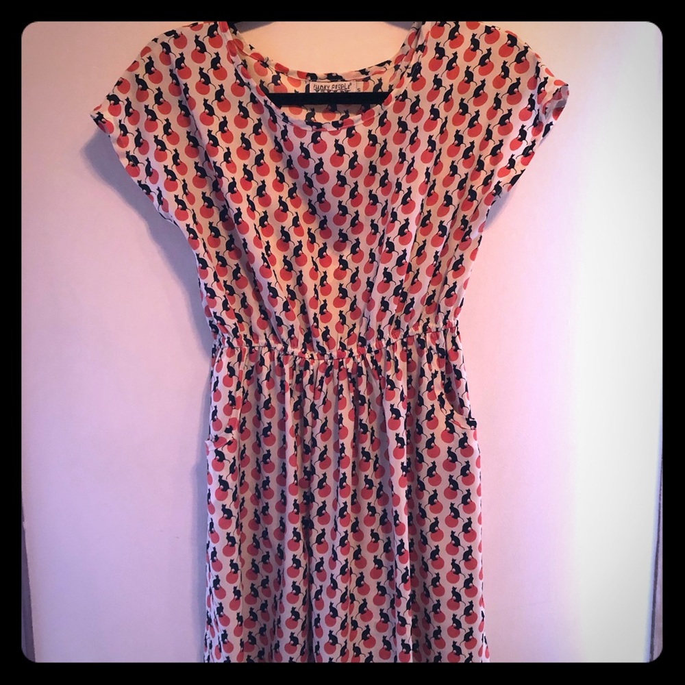 The coolest cat dress!